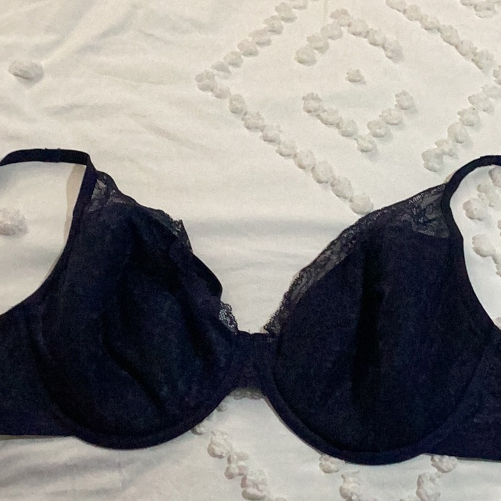 Elegant Navy Soma Lace Bra